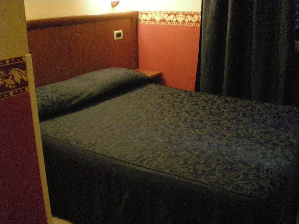 Les Artes Hotel Rome Luaran gambar